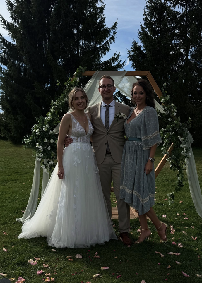FOTO: Agáta Hanychová si nenechala ujít svatbu svého bratra Jakuba. – stránka 4