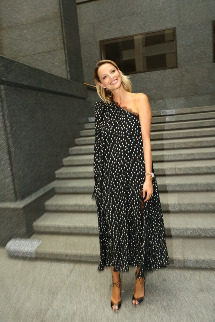 FOTO: Usměvavá Michaela Kociánová. – stránka 10