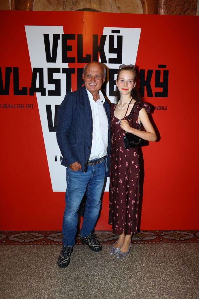 FOTO: Michal Horáček s dceru Julií. – stránka 20