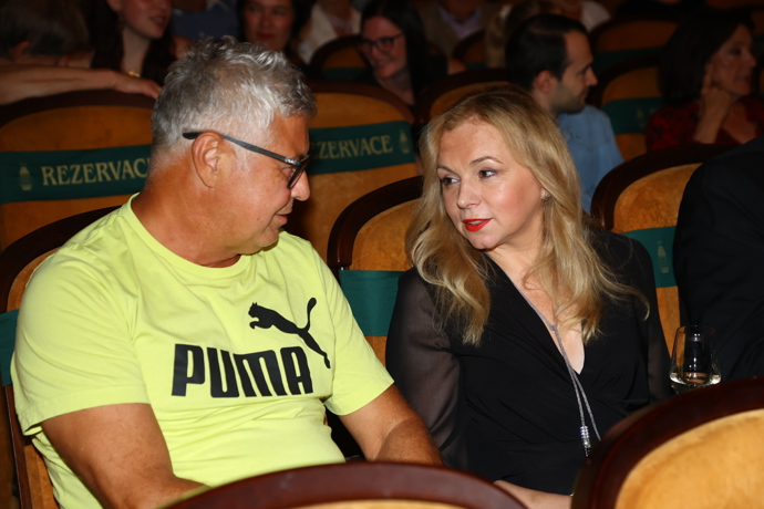 FOTO: Martina Kociánová na premiéře celovečerního dokumentu Jarek. – stránka 10