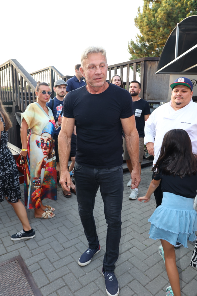 FOTO: Dorazil i Martin Maxa. – stránka 4