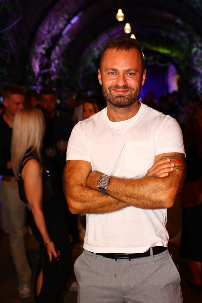 FOTO: Marek Dvořák. – stránka 7