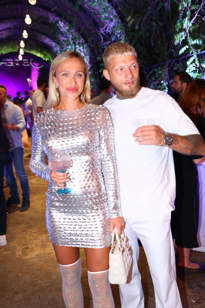FOTO: Nela Slováková a Radek Roušal se chystají do reality show. – stránka 15