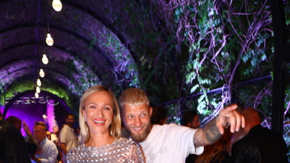 FOTO: Nela Slováková po boku svého partnera Radka Roušala. Dvojice je vždy samý úsměv.