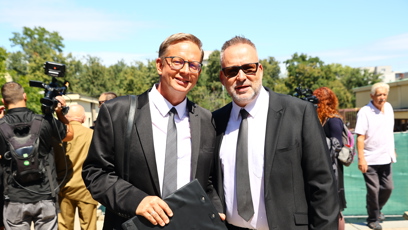 FOTO: Aleš Cibulka a Michal Jagelka přišli dát poslední sbohem Jiřímu Krampolovi.