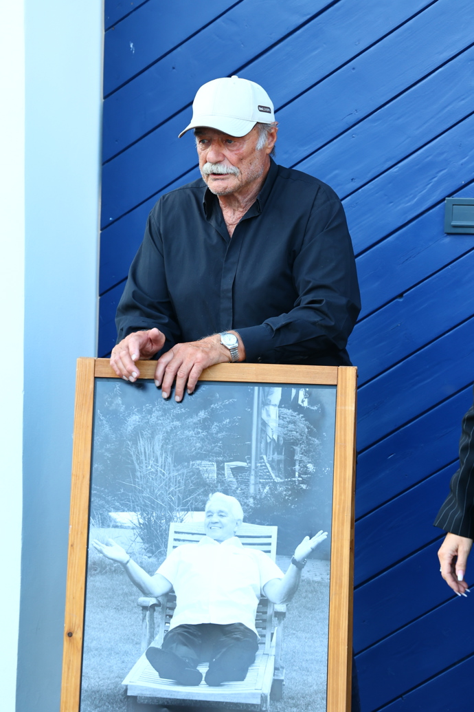 FOTO: Pavel Nový byl hodně smutný. – stránka 14