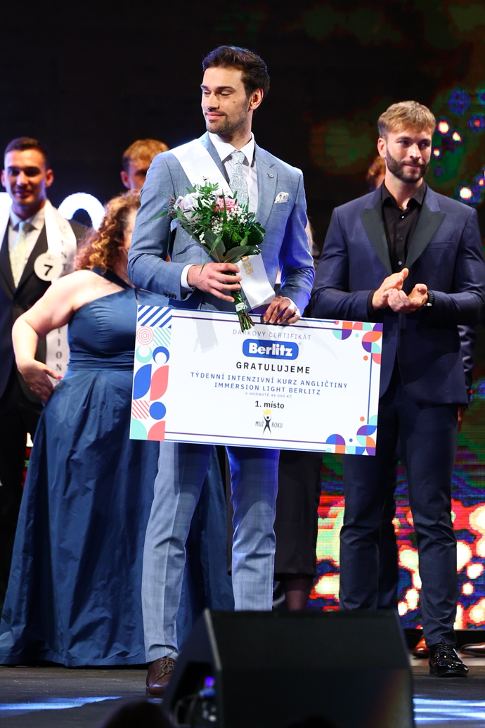 FOTO: Jiří Veselý s výhrou. – stránka 5