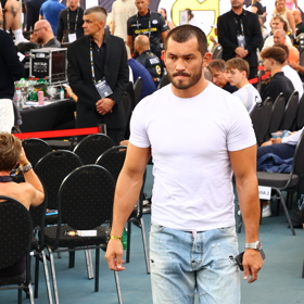 Karlos Vémola se dočkal slov podpory i od Makhmuda Muradova.