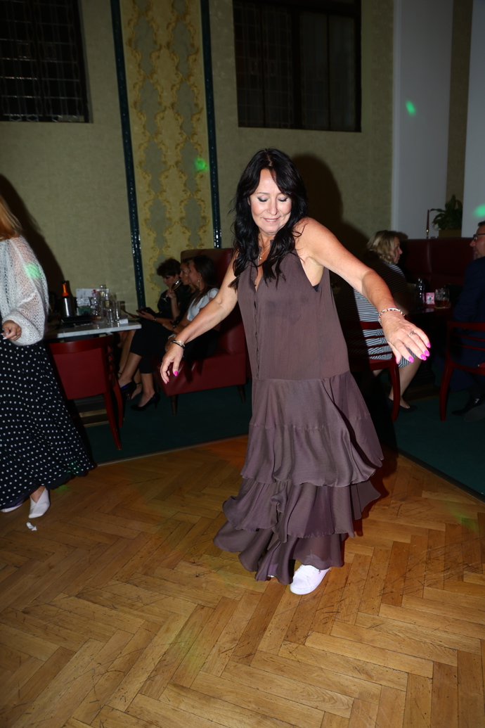 FOTO: Heidi Janků tančila. – stránka 1
