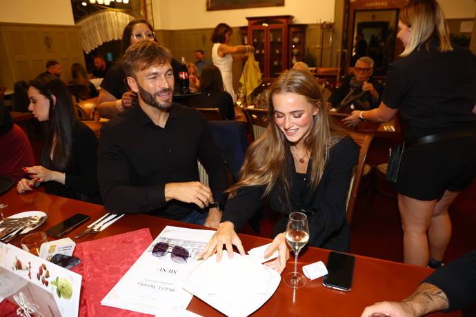 FOTO: Amélie Pokorná nechyběla. – stránka 37