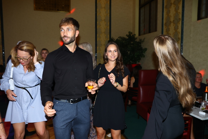 FOTO: Lidé na party Muže roku se dobře bavili. – stránka 26