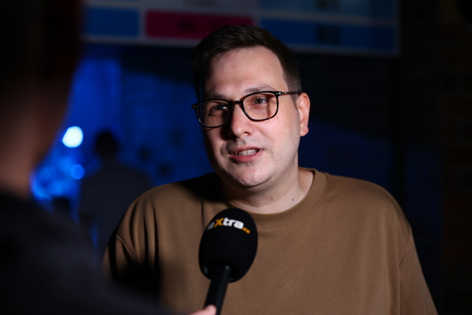 FOTO: Jan Lipavský při rozhovoru pro eXtra.cz. – stránka 1