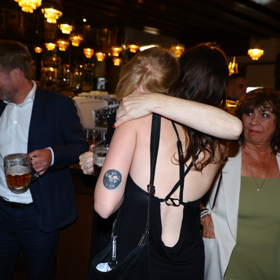 Aňa Geislerová v objetí své dcery Stelly Janáčkové. 