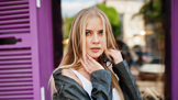 Sabina (19): Přivedla jsem přítele poprvé k nám domů. Za tátovo chování se budu ještě dlouho stydět