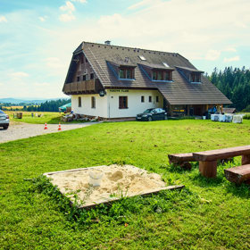 Penzion si zakládá na tom, že je rodinný a rád uvítá rodiny s dětmi. 