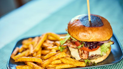 FOTO: Jakub má ve své nabídce burgery.