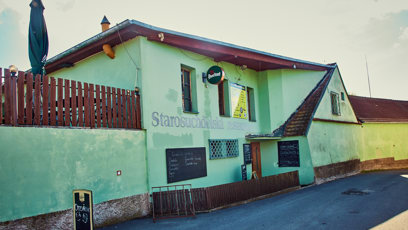 FOTO: Interiér Starosuchdolské restaurace.