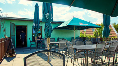 FOTO: Starosuchdolská restaurace má i venkovní sezení.