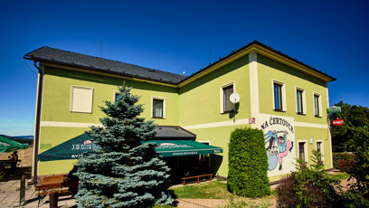 FOTO: Restaurace a penzion Na Čertovce.