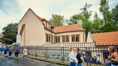 FOTO: Vchod do starého židovského hřbitova.