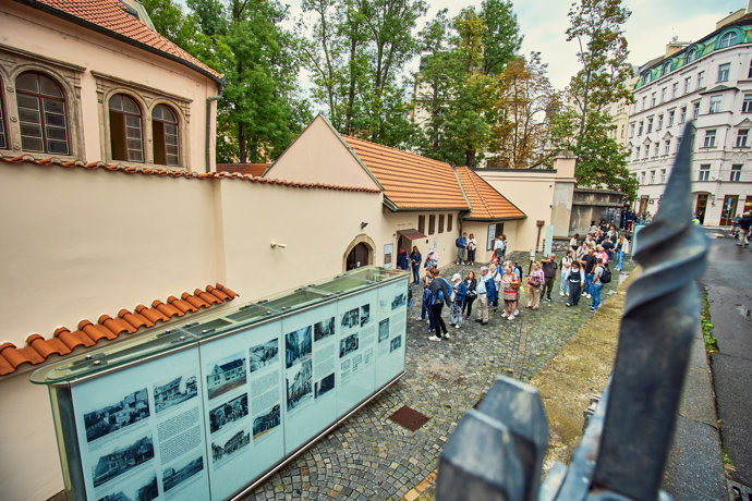FOTO: Vchod do starého židovského hřbitova. – stránka 39