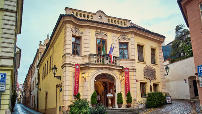 FOTO: Hotel Alchymist se objevuje v nové knize Dana Browna.