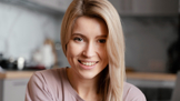 Dorota (25): Máma byla po rozvodu na dně, a tak jsem jí dohodila svého kamaráda. Hned se jí vrátila chuť do života
