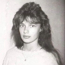 Herečka Alice Bendová na archivní fotografii, kde jí bylo krásných patnáct let. Fanoušky pobavila svým účesem. 