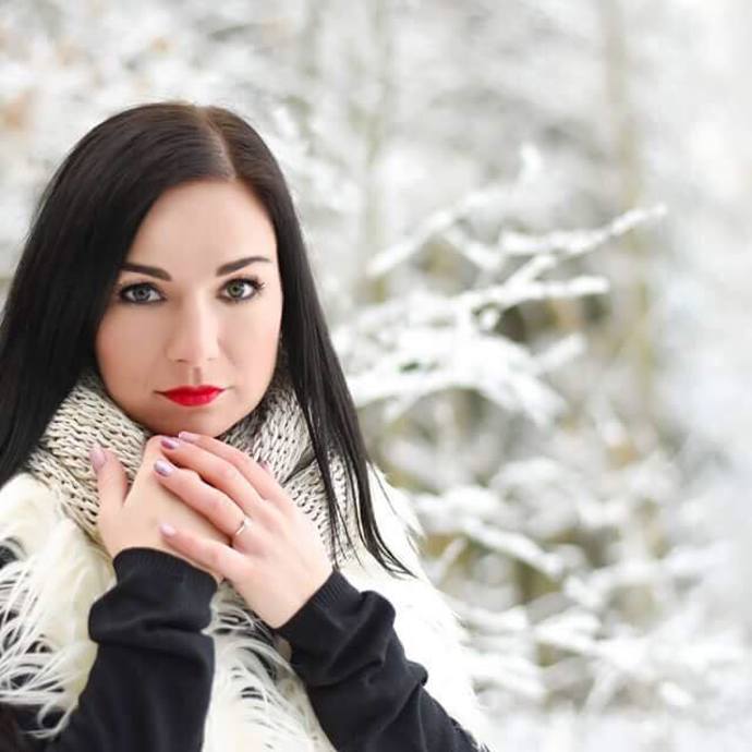 FOTO: Maminka Báry Tlučhořové prostřednictvím rádia Kiss oznámila,  že na tom její dcera není vůbec dobře.