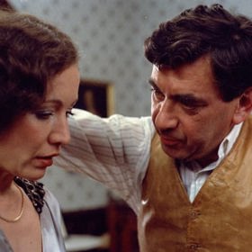 S Hanou Maciuchovou si Petr Čepek zahrál v jedné z epizod Dobrodružství kriminalistiky s názvem Střela (1989).