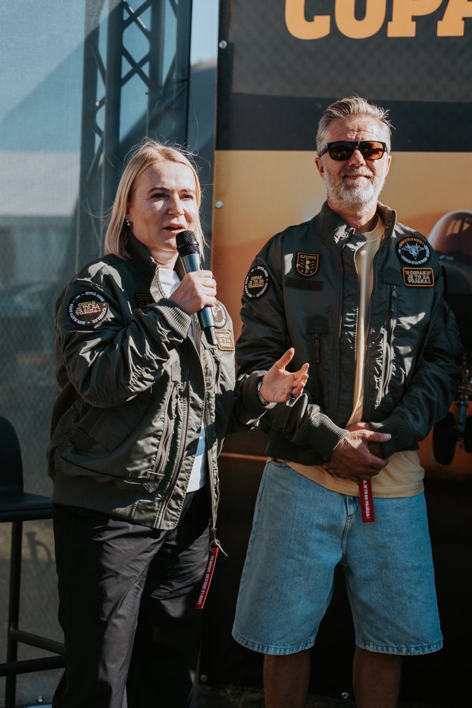 FOTO: Jana Černochová a Jiří Langmajer. – stránka 5