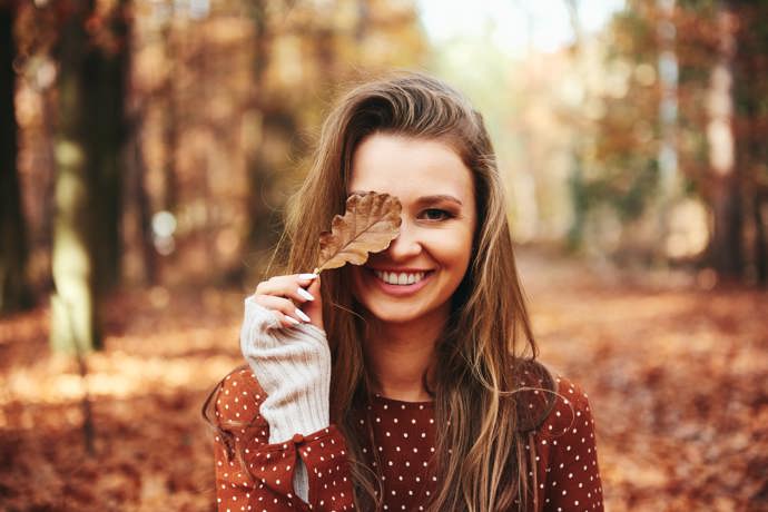 FOTO: žena, list – stránka 11