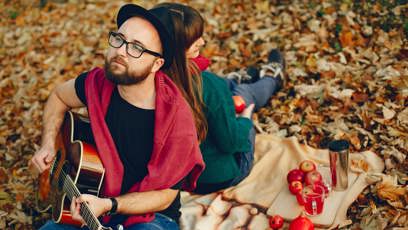 FOTO: pár, kytara, hipster