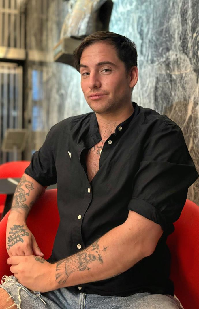 FOTO: Otto Solčány se nedávno vrátil z léčebny. – stránka 1