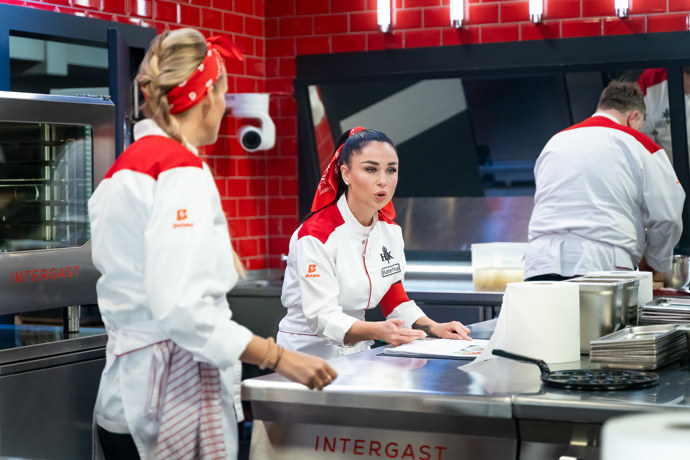 FOTO: Kateřina Hoček se snažila vést svůj tým. – stránka 8
