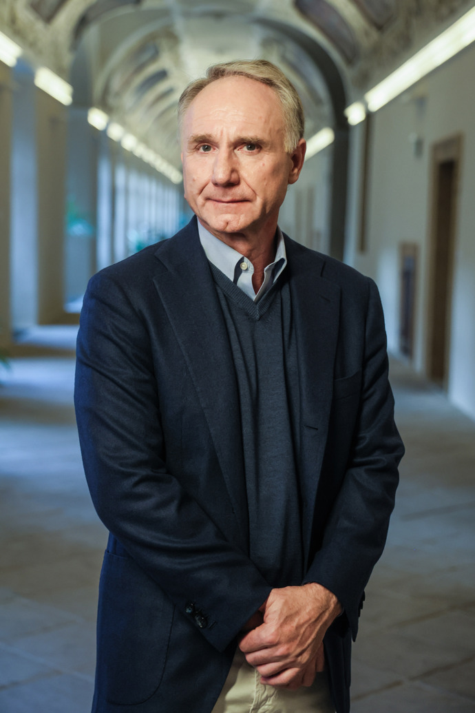 FOTO: Dan Brown je americký spisovatel. – stránka 1