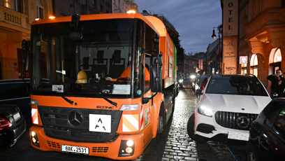 FOTO: Andrea Verešová bojovala s parkováním.