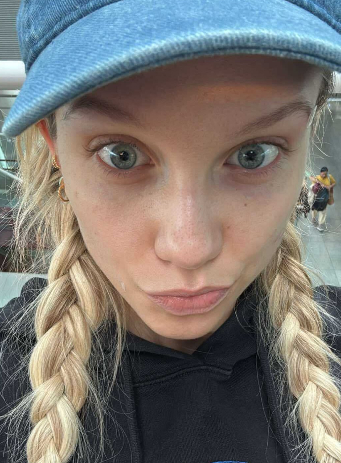 FOTO: Justýna Zedníková se ukázala nenamalovaná.