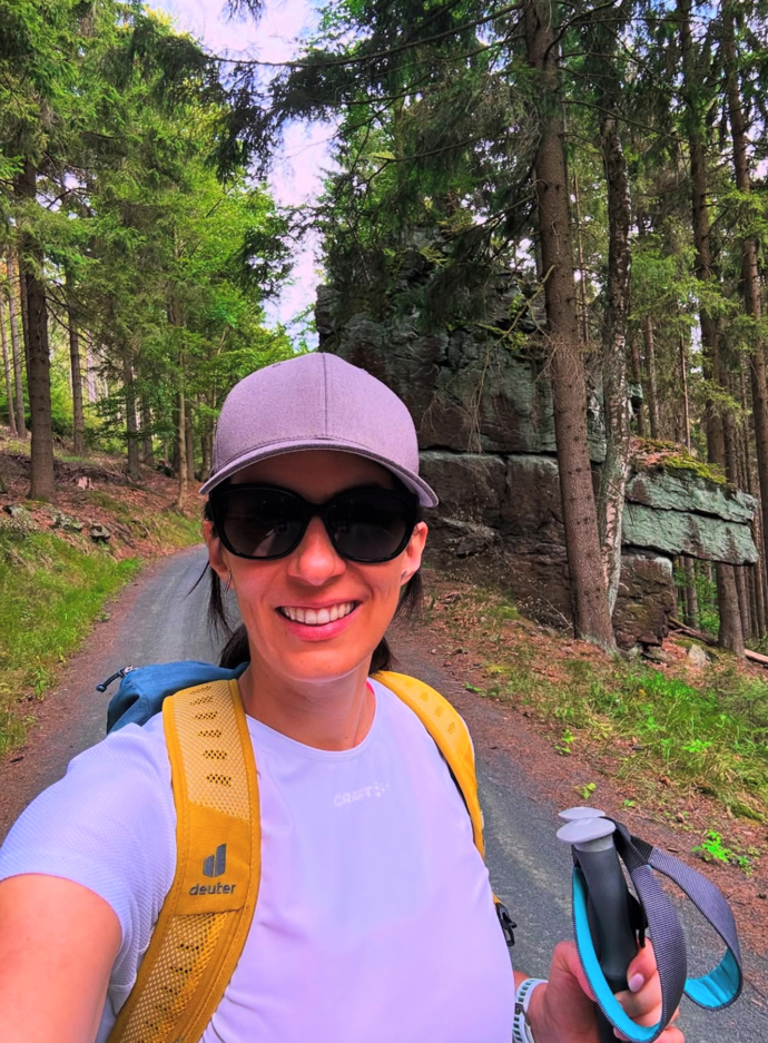 FOTO: Markéta Pekarová Adamová si dopřává horskou turistiku. – stránka 1
