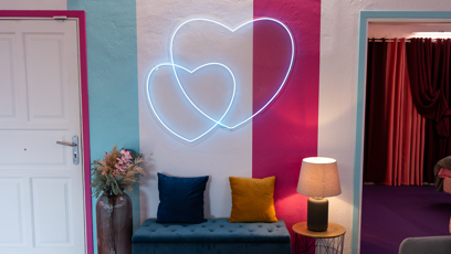 FOTO: Tvůrci show tentokrát zvolili novou lokaci a postavili vilu, která propojuje moderní design.