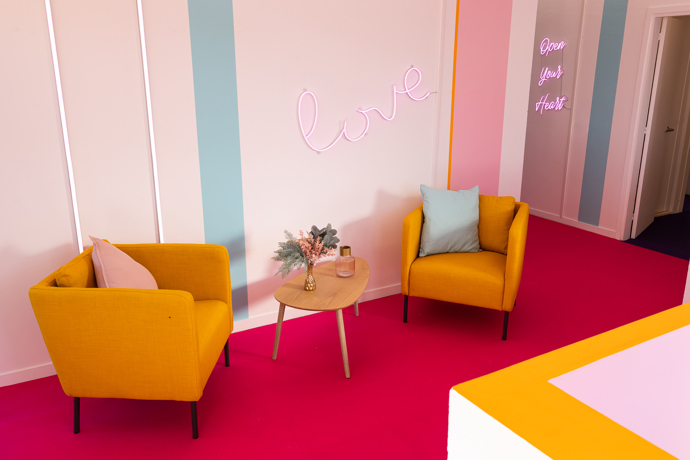 FOTO: Nová vila je opravdu vymazlená. – stránka 187