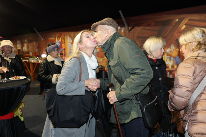 FOTO: Sabina Laurinová se na akci přivítal s Petrem Nárožným – stránka 10