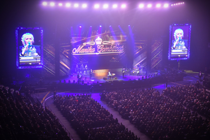 FOTO: Marika Gombitová chystá vánoční koncert v Bratislavě. – stránka 5