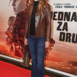 Herečka Stanislava Jachnická se ani po šedesátce nebojí kombinovat trendy kousky s nadčasovou klasikou.