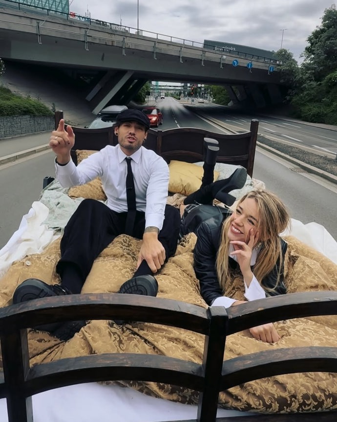 FOTO: Aneta se objevila ve videoklipu Renne Danga. – stránka 3