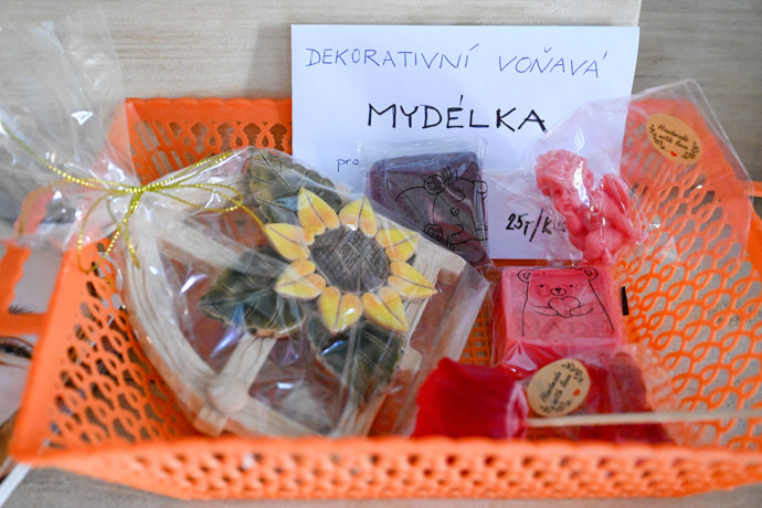 FOTO: Dekorativní voňavá mydélka. – stránka 63