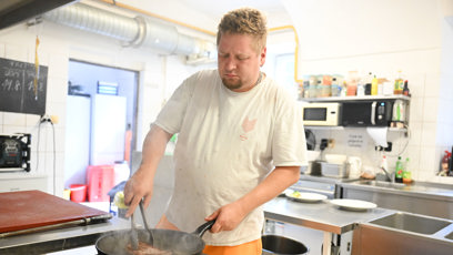 FOTO: David v kuchyni.
