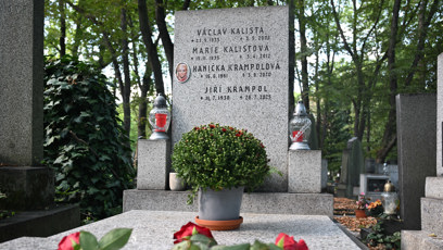 FOTO: Hrob Jiřího Krampola