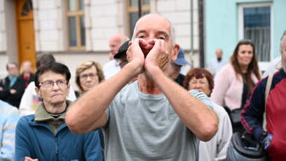 FOTO: Nespokojenec na Babiše pokřikoval.