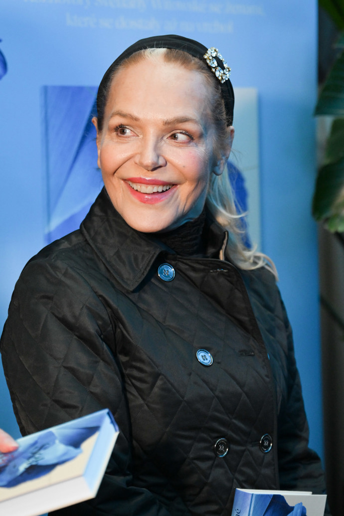 FOTO: Dagmar Havlová. – stránka 12
